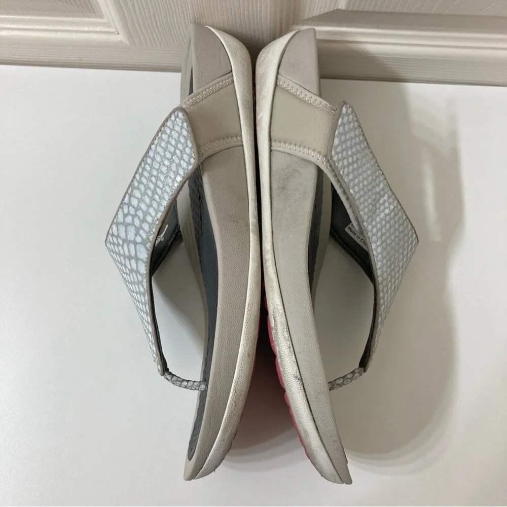 Dansko Women’s Katy 2 Gray Leather Hooded Sandal Flip Flop 11.5 Size 42 Vacation - Picture 7 of 11